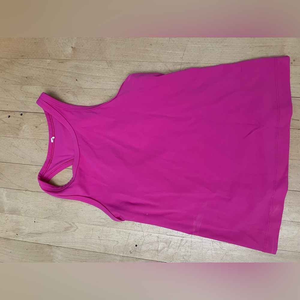 Lululemon top